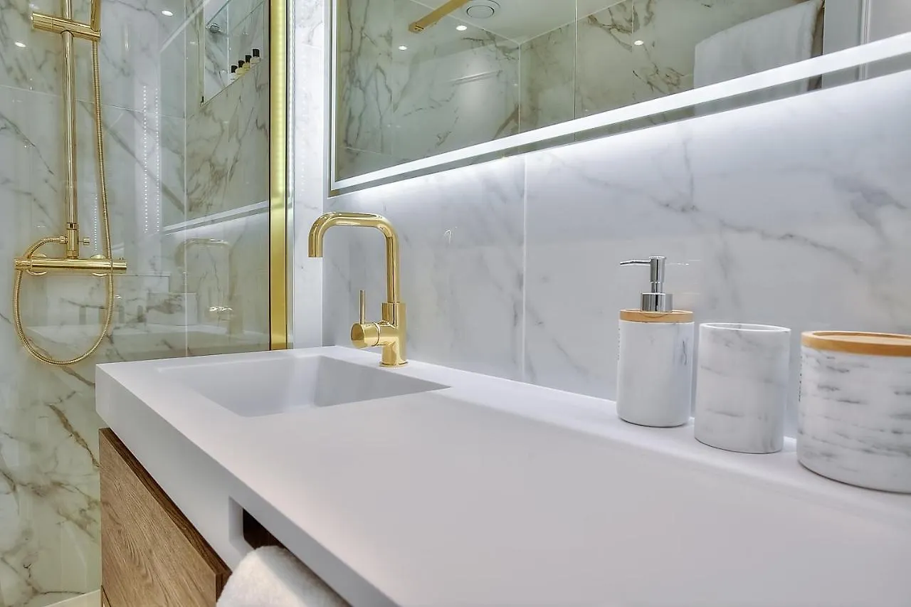 Luxury 4 Stars Apartment With 2 Terraces, Cannes Croisette