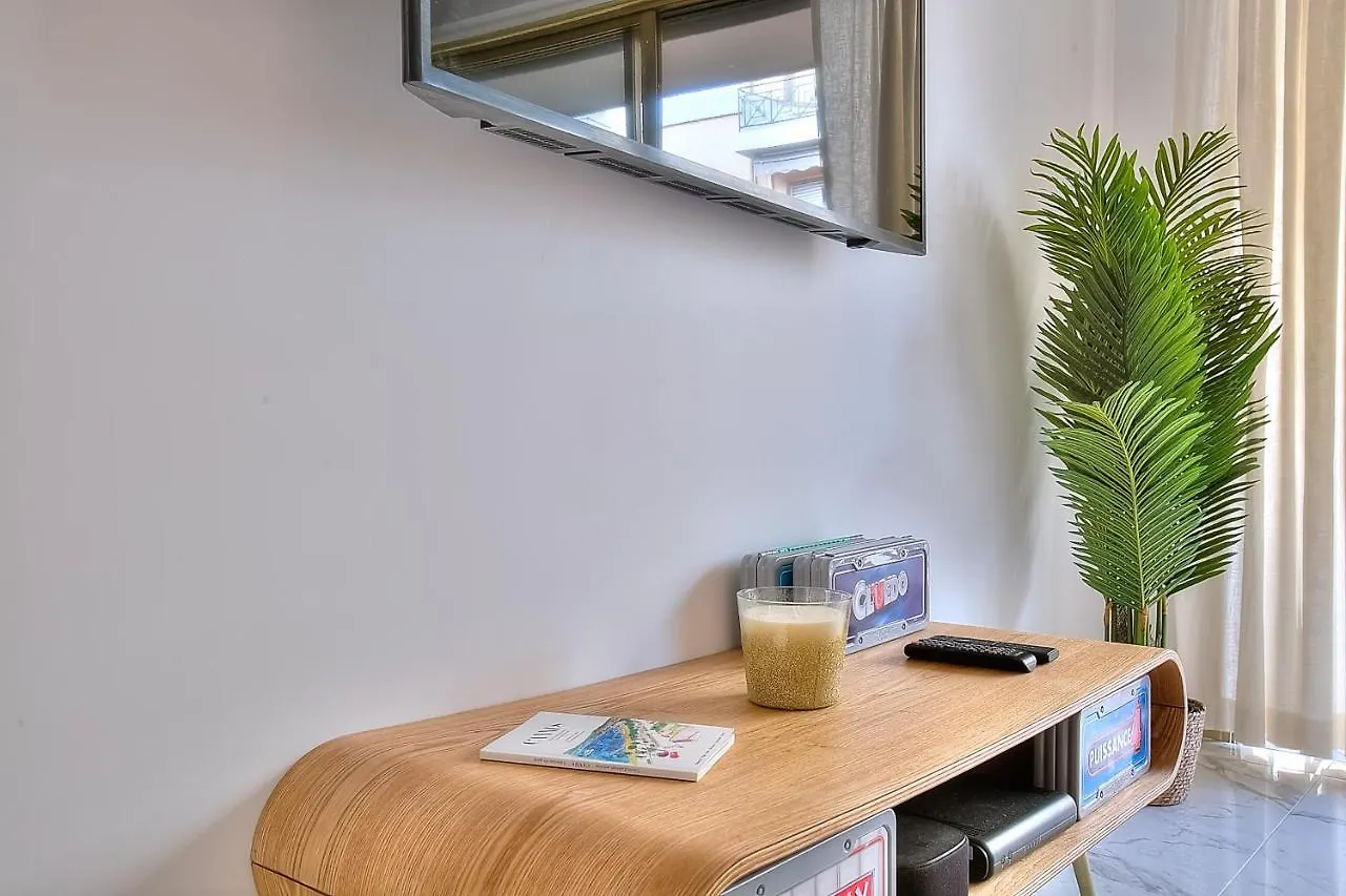 Luxury 4 Stars Apartment With 2 Terraces, Cannes Croisette 0*,  France