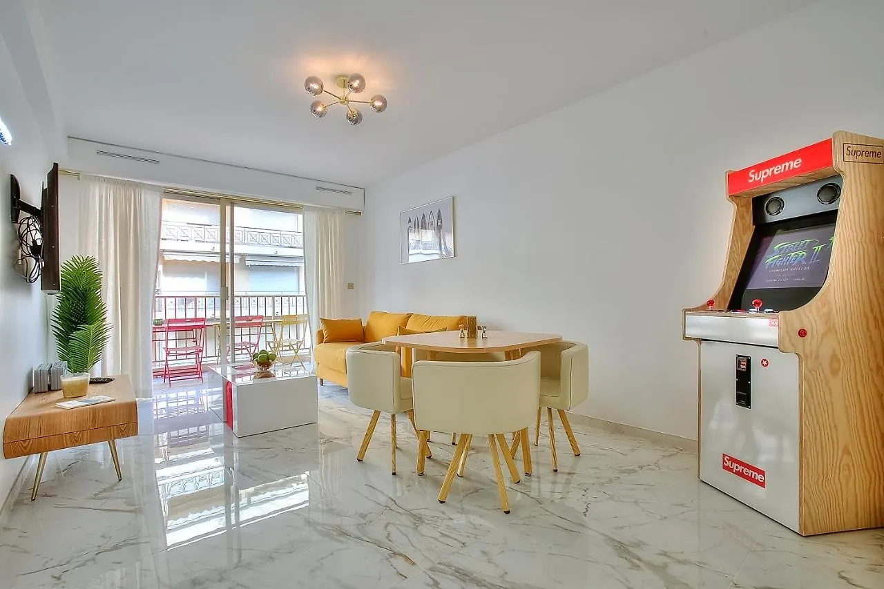 Luxury 4 Stars Apartment With 2 Terraces, Cannes Croisette France