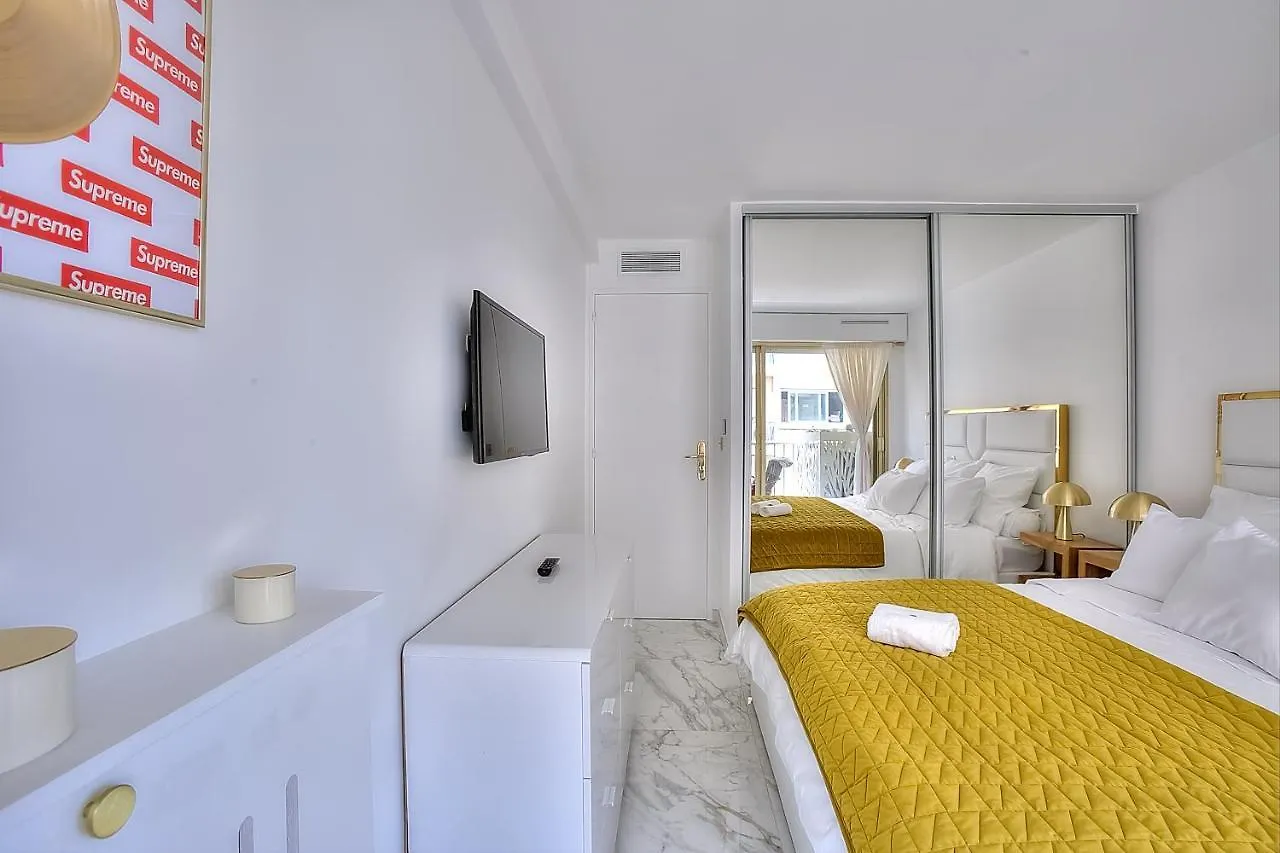 Luxury 4 Stars Apartment With 2 Terraces, Cannes Croisette France